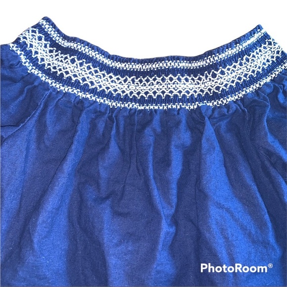 Vineyard Vines Deep Bay Blue Off the Shoulder Embroidered Top size XS - Picture 3 of 7